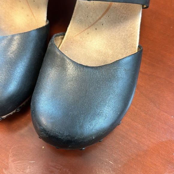 Dansko clogs - Picture 6 of 8
